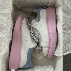 Authentic Alexander McQueen shoes sz32